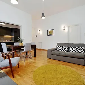 Apartamento Traiano Charme - My Extra, Roma