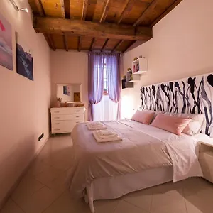 san-frediano-district-apartment.it-tuscanyhotel.com/
