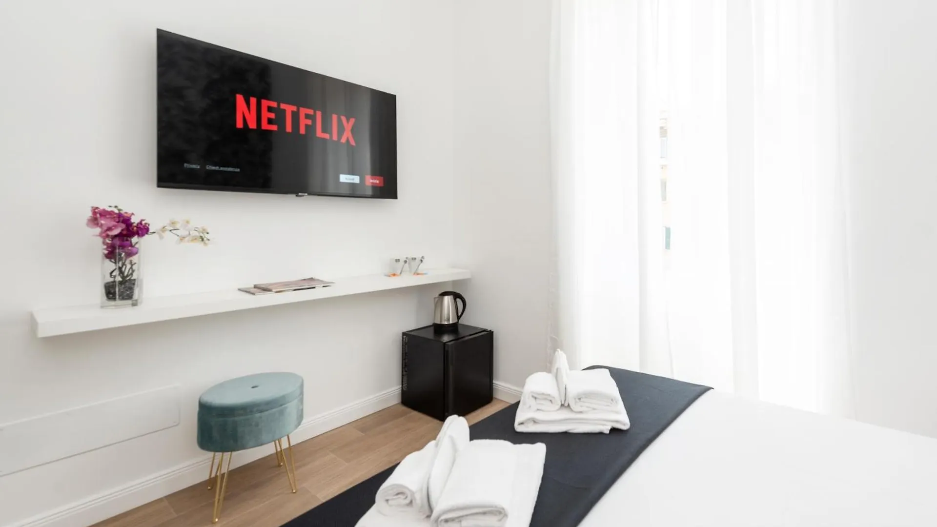 Guest house Black Rooms Colosseo Rome