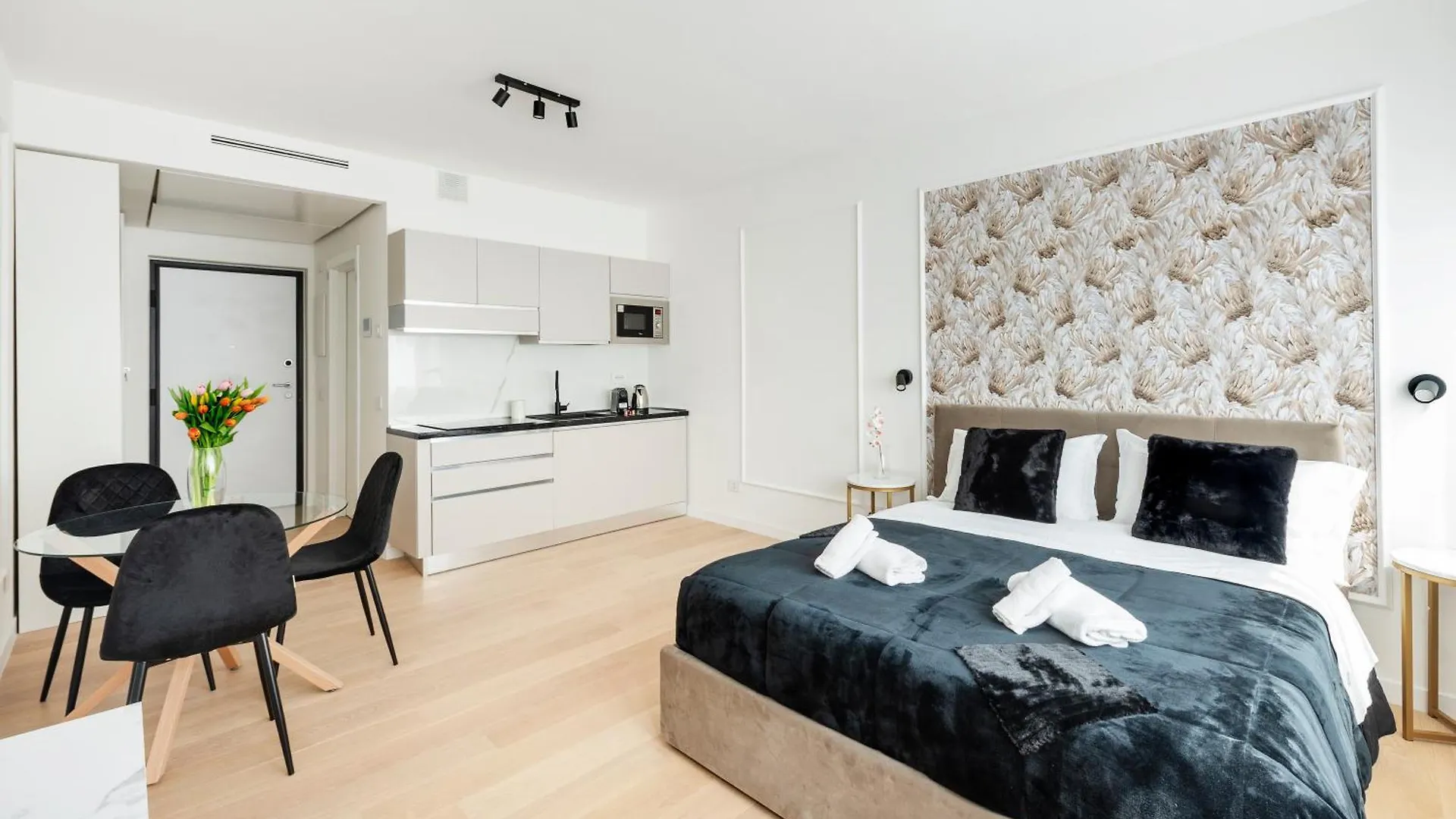 Guest house Black Rooms Colosseo Rome