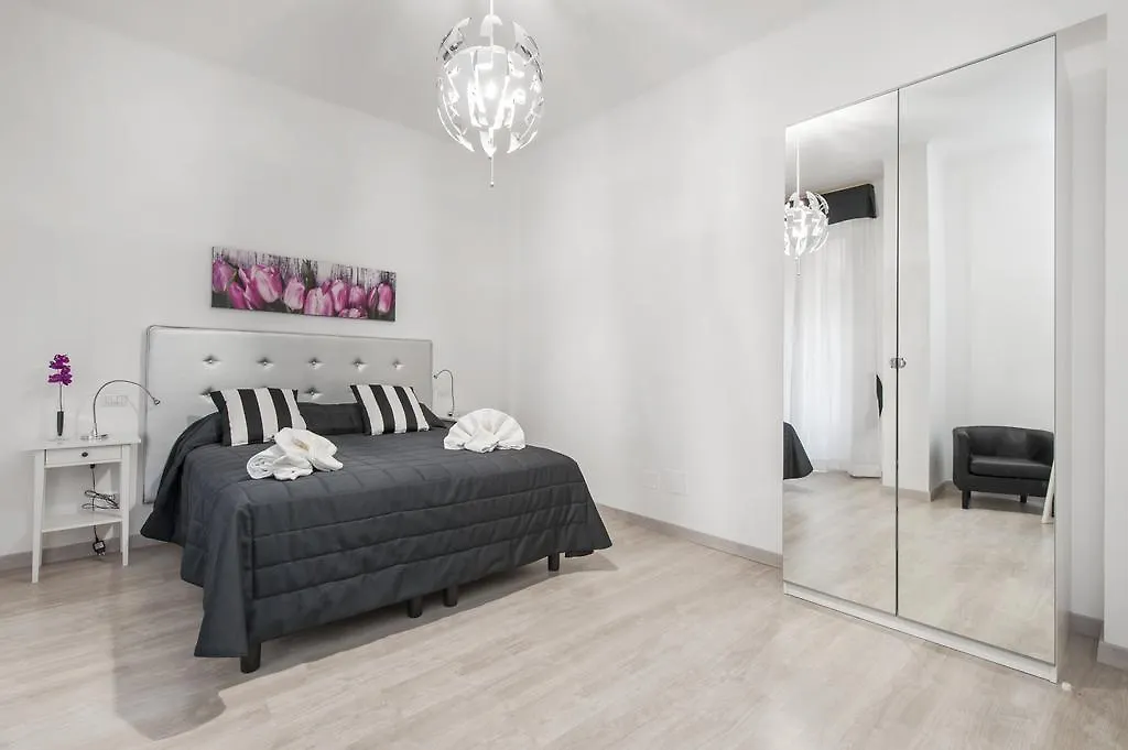 Guest house Black Rooms Colosseo Rome