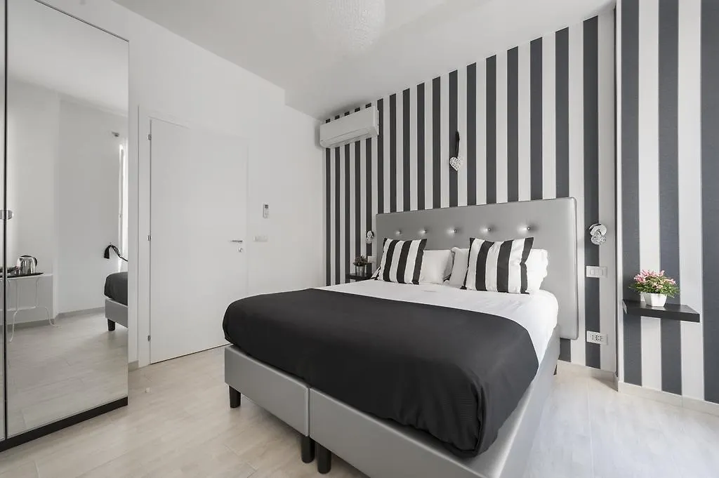 Guest house Black Rooms Colosseo Rome
