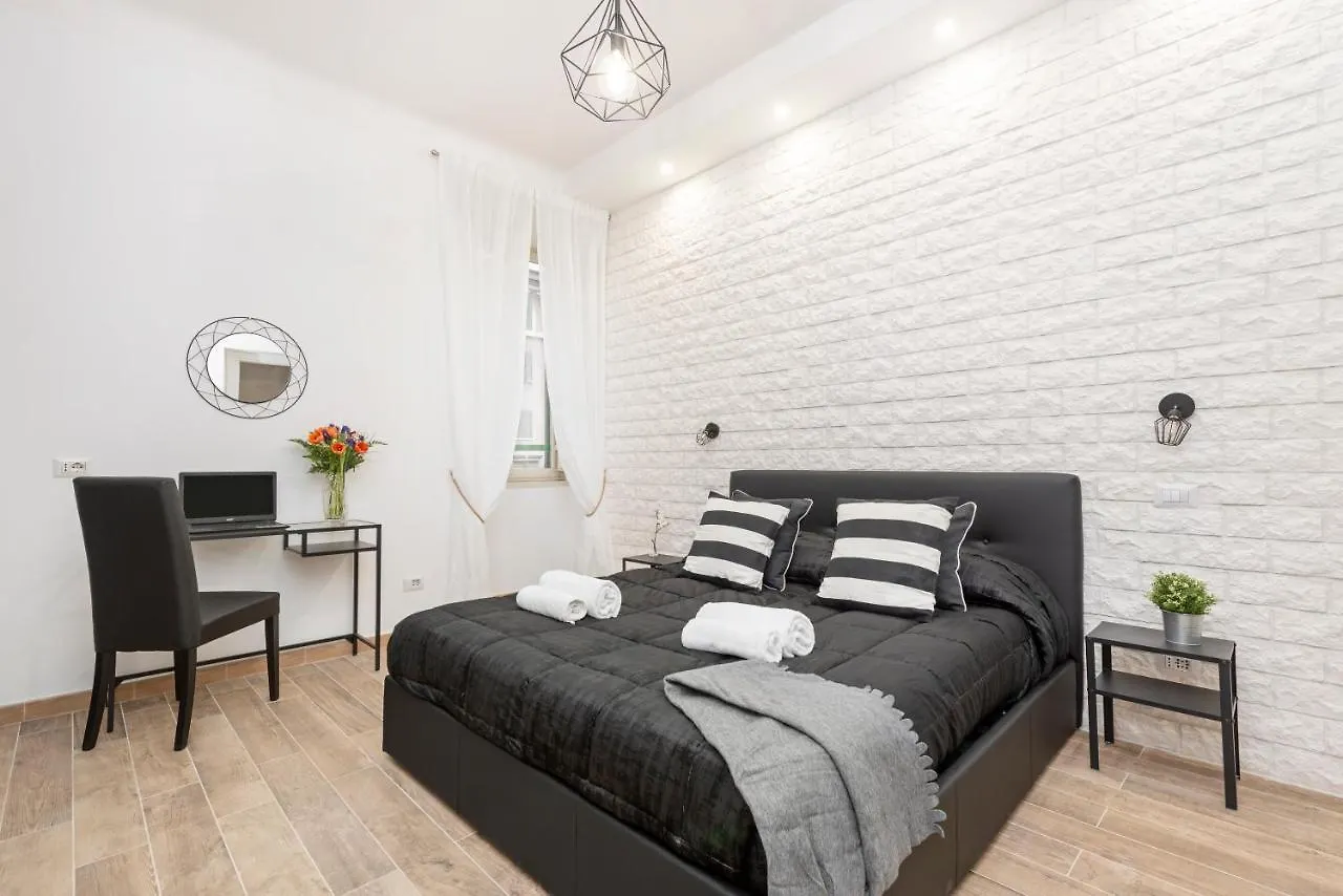 Guest house Black Rooms Colosseo Rome