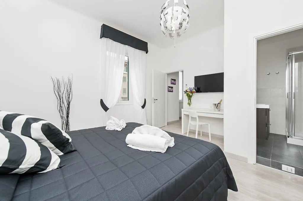 Guest house Black Rooms Colosseo Rome