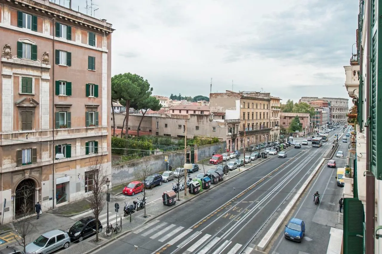 Guest house Black Rooms Colosseo Rome
